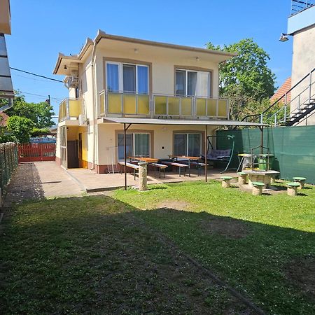 Ada 2 Apartmanhaz Hajdúszoboszló Екстериор снимка