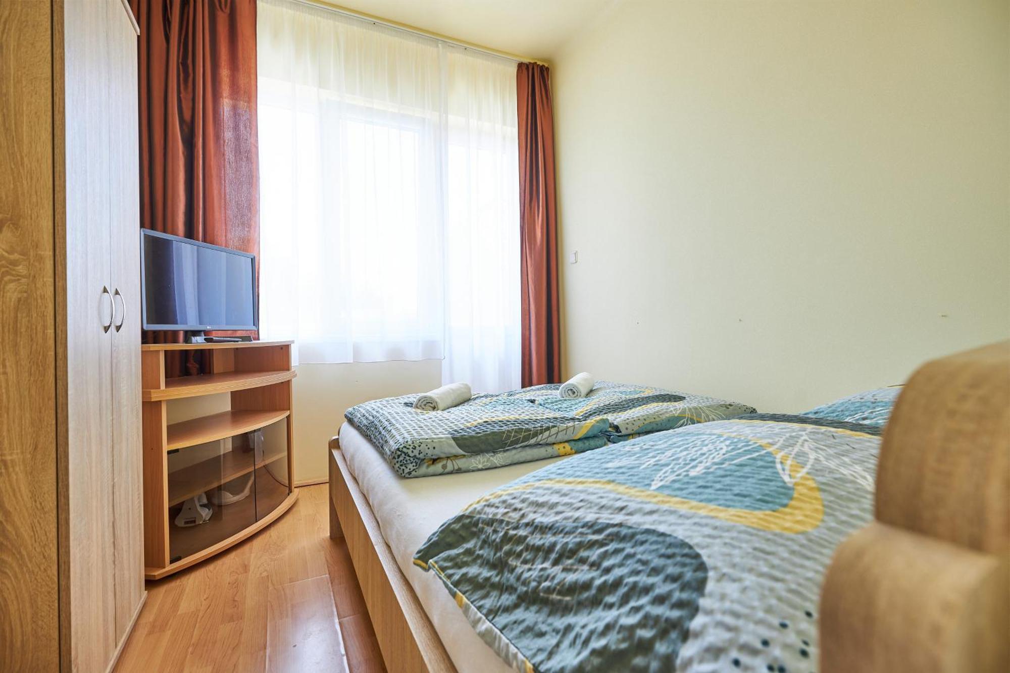 Ada 2 Apartmanhaz Hajdúszoboszló Екстериор снимка