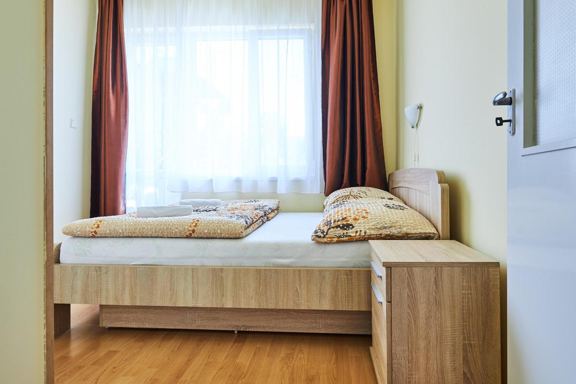 Ada 2 Apartmanhaz Hajdúszoboszló Екстериор снимка