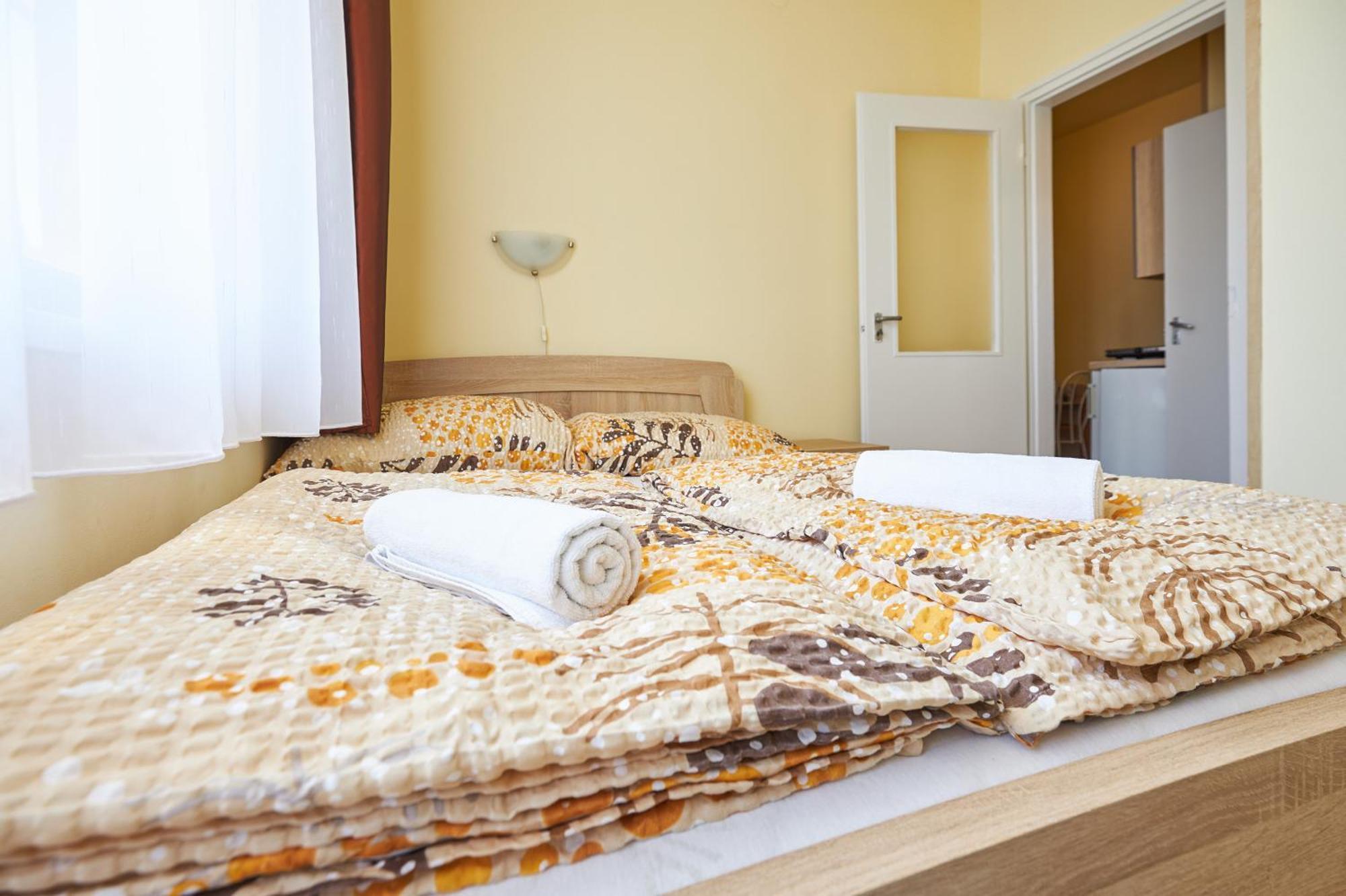 Ada 2 Apartmanhaz Hajdúszoboszló Екстериор снимка