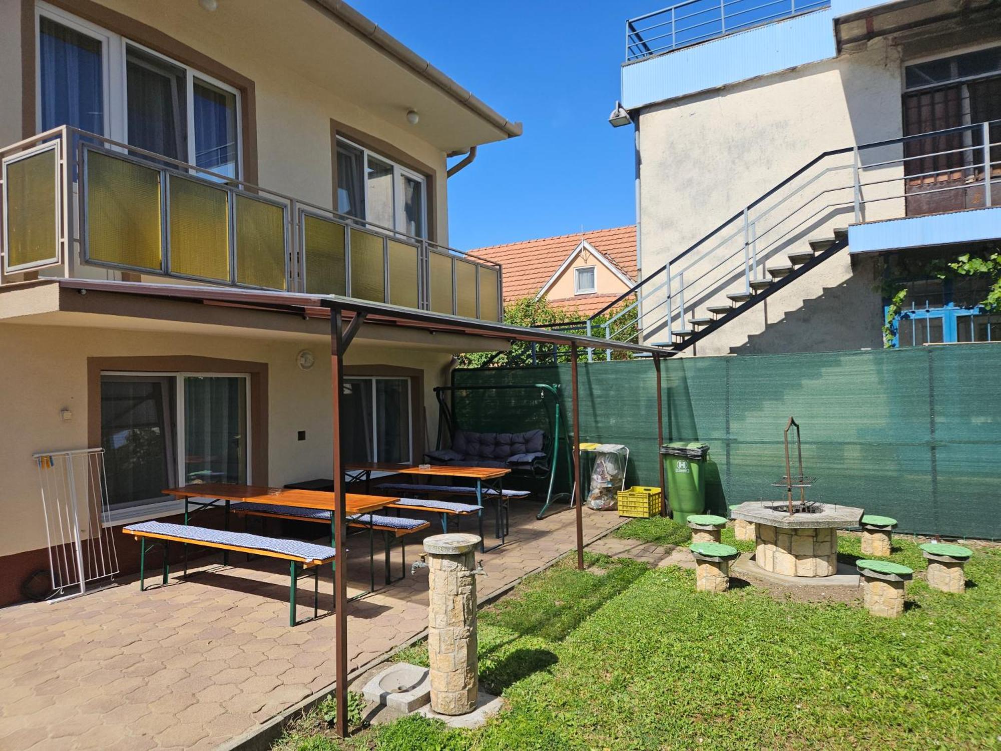 Ada 2 Apartmanhaz Hajdúszoboszló Екстериор снимка