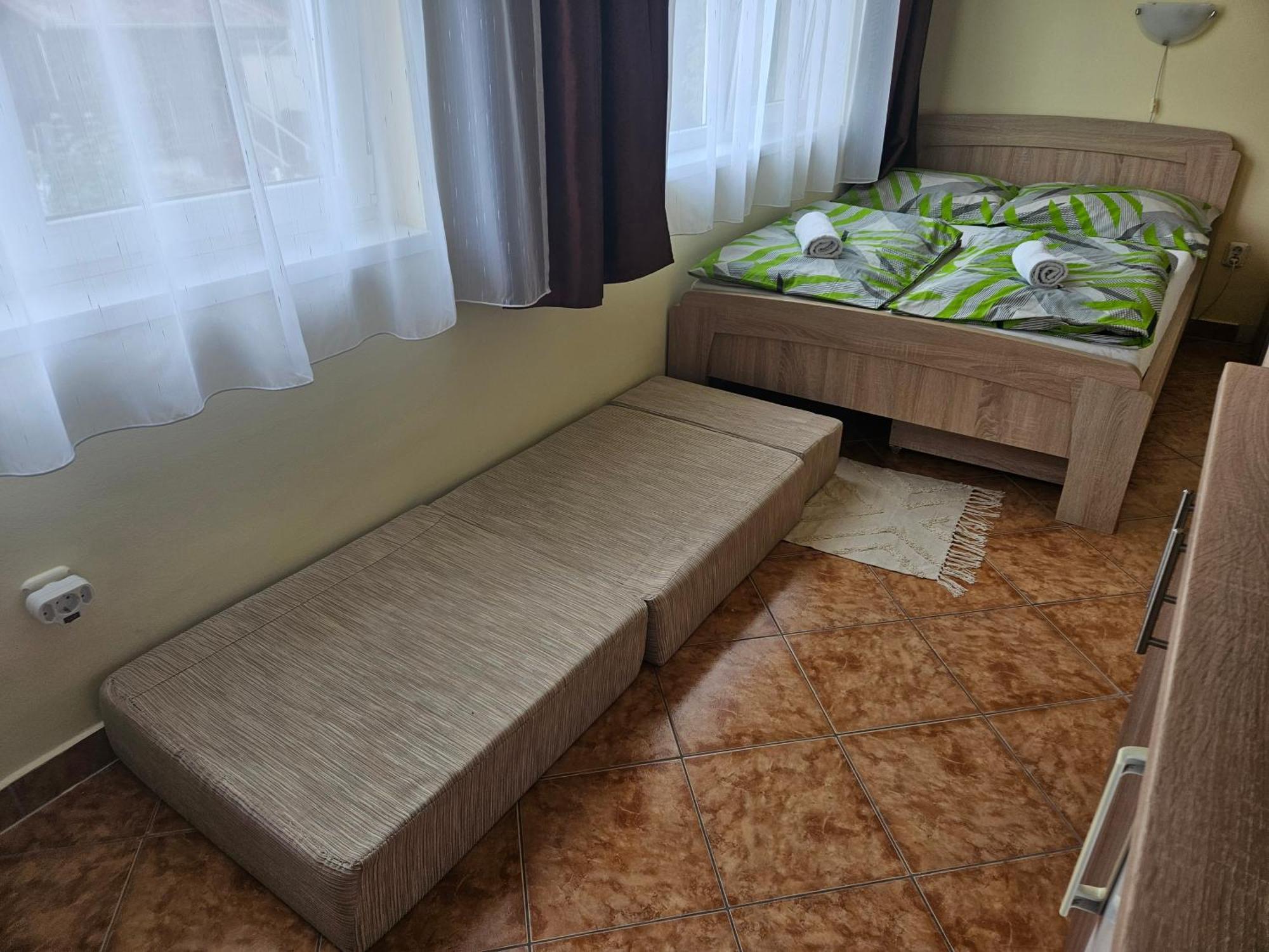 Ada 2 Apartmanhaz Hajdúszoboszló Екстериор снимка